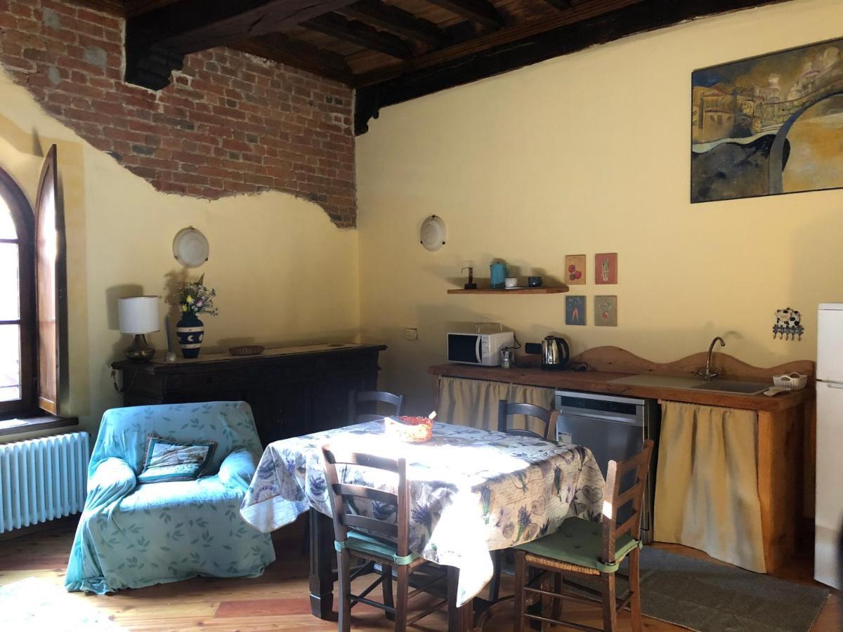 La Casa Del Castellano Otel Cinzano Dış mekan fotoğraf